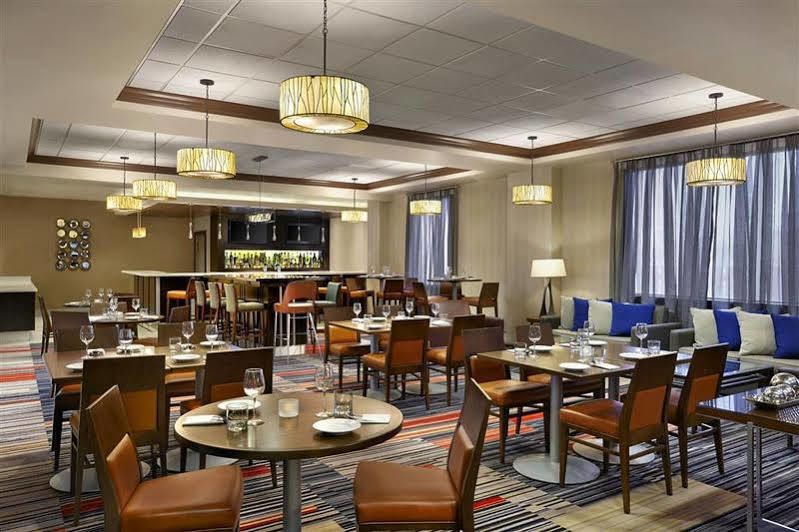 Four Points By Sheraton Kitchener-Waterloo Extérieur photo
