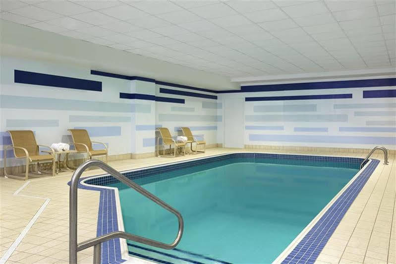 Four Points By Sheraton Kitchener-Waterloo Extérieur photo